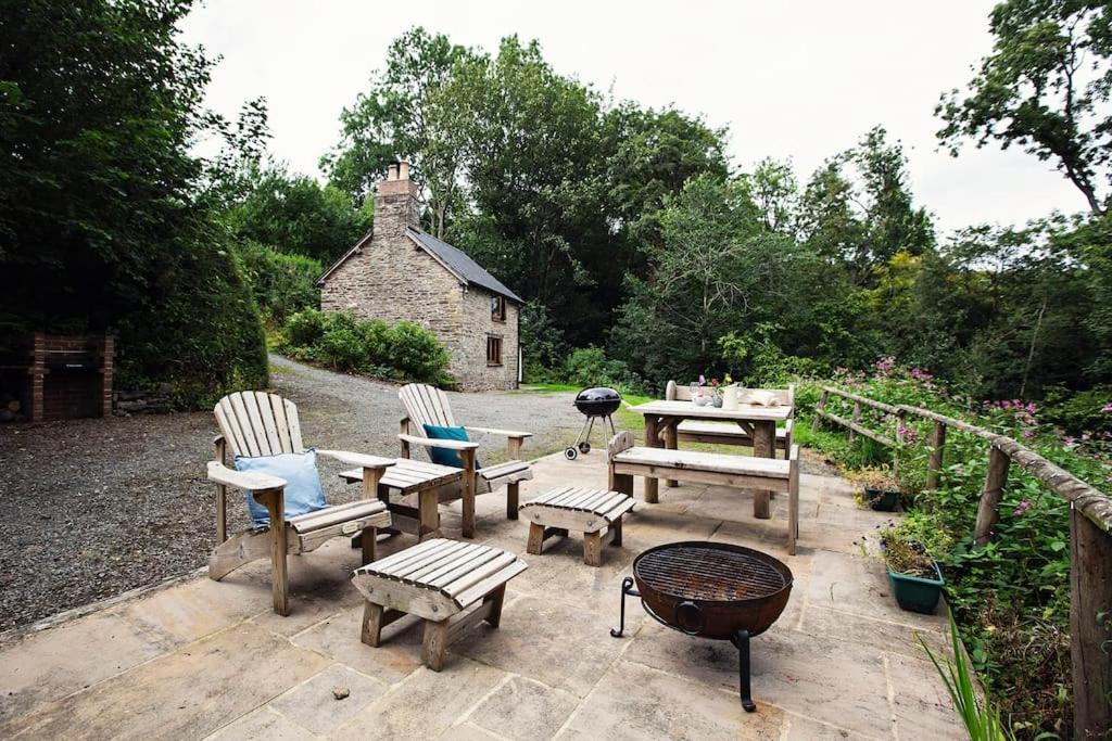 Cabalva Mill Cottage - Very Private And With Views Over The River Wye Clifford Dış mekan fotoğraf